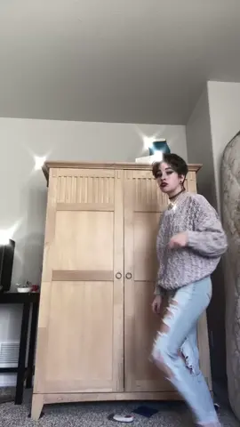 i never have anyone who wanna do tiktok dances w me :’( #foryou #fyp #foryoupage #Christmas2020