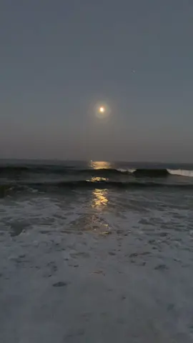 moon <3 #fyp #foryou #foryoupage #moon #aesthetic #ocean #view #night #fall #Summer #comfort #earth #scenery #beautiful #beach #moonlight