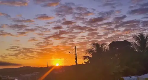 Aquela imagem linda para iniciar o seu dia da melhor forma possível.  #amanhecer #nascerdosol #dialindo #amanhecendoodia #sol #natureza 
