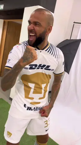 Dani Alves se va a #Qatar  🇧🇷🏆🤩 #Mundial  #Brasil #Futbol #FIFA #Pumas 
