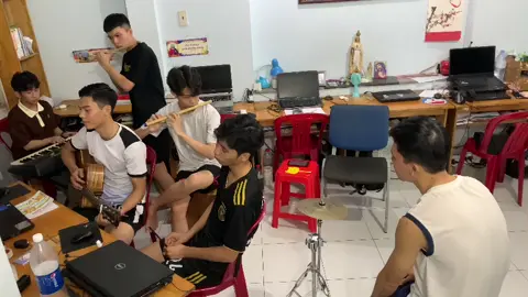Một chúc không khí giáng sinh tại lưu xá A3 - Mẹ Về Trời #xuhuong 