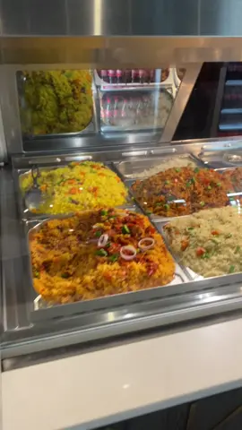 This is what a typical Nigerian food looks like at Genesis Restaurant Port Harcourt, Nigeria. #naijafood#AfricanFood #naijarestaurant #africanresturant #explore 