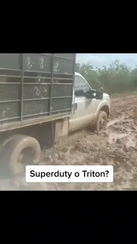 Cuenta la leyenda que el triton le da una pela al superduty, sera cierto?🤔 . . . . .  #venezuela4x4#4x4venezuela#venezuela4x4ig#4x4#offroad#ford#ford4x4#fordtriton#tritonv8#triton4x4#f250#fordf250#f2504x4#fordexcursion#excursion4x4#rustiqueo#rusticos#offroading#fordtruck#forddiesel#fordf350#f250lariat#f350diesel#gun#guns#gunstruck#forddiesel#fordclub#superdutyseries 