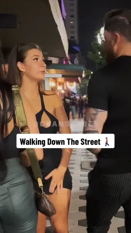 Best of July Reactions 👀- Walking Down The Street 🚶🏻‍♂️ . #walkingdownthestreet #peoplesreactions #reactions #alleyesonme #captured #paparazzi #styleinspo #model #reactionvideo #viralvideos 
