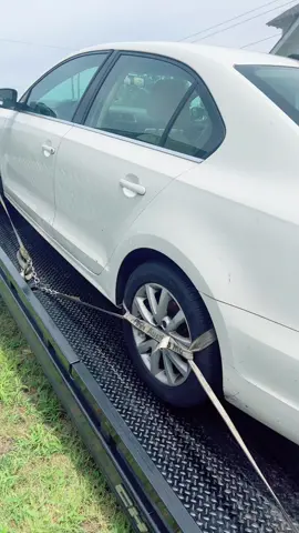 2013 VW Jetta 2.5 SE into neutral without a key. #fyp