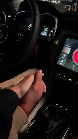 Holding quality hands ❤️ 