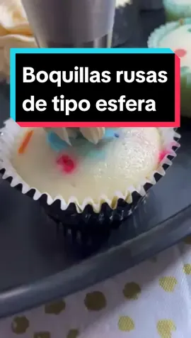 Boquillas rusas de tipo esfera, ¿Las conocías? #pasteleria #pasteleriacreativa #cursodepasteleria #pastelero #postresparavender #latam 