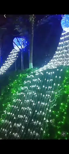 Đèn led rèm mưa trang trí ngoài trời #ledtrangtri #lednhaynhac #vudenled #xuhuong 