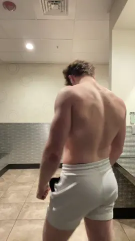 Lil back #fyp #gym #natty 