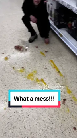 NEVER RUN WITH EGGS !!!#fallingover #eggexplosion ##walleyes #fail #funny 