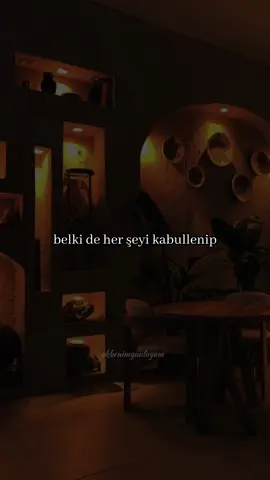 “Belki de..” 🍂 . . . . . . #kalbimdeaşkınvar #gideceksensevme #sevgilim #aşk #kalp #aşkacısı #kalpyarası #romantik #duygusal #psikoloji #güç #dram #ağla #kalp #Love #sevgi 