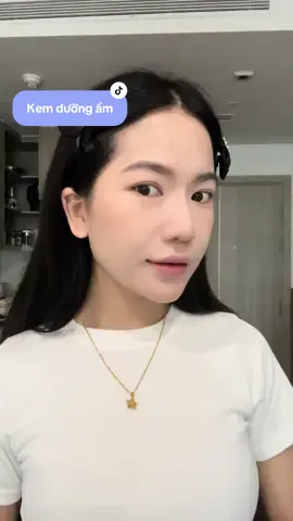 Nhớ dưỡng ẩm đầy đủ là nền đánh lên sẽ mịn đẹp hơn nha các bạn ưi #conghuongtunek #xuhuong #slplus #foryou #goclamdep 