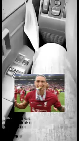 هذاك يعض انا ماعض 🤞🏻😭 #darwinnuñez #liverpool #foryou #4u #ترند 