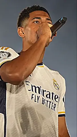 بيلنغهام يغني عراقي😂🔥#بيلنغهام #بيلينغهام #بيلكهام🤪🧠 #بيلجهام #تحشيش #ريال_مدريد #جود_بيلينغهام #ضحك #اكسبلور #اكسبلورexplore #اكسبلور_تيك_توك #تيم_الرافدين #تيم_أيكونز #تيم_ريال_مدريد🤍🇪🇸 #ريال_مدريد #الملكي_سيد_اوروبا🔥🇪🇸 #الملكي👑 #الشعب_الصيني_ماله_حل😂😂 #برشلونة #برشلونه #برشلونه_عشق_لا_ينتهي #ريالي_للابد🇪🇸 #fyp #fyp #foryou #foryoupage #explore #ralmadrid #mdrid #explore #fyp #foryou 