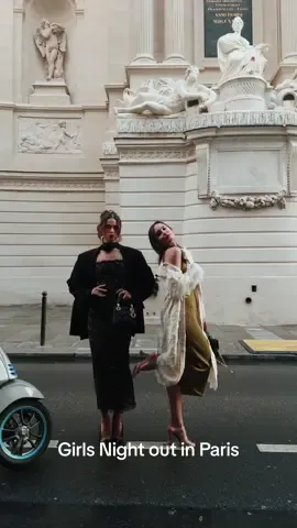 Dancing the night away in Paris 🍸💋 @Jessica De Oliveira  #girlsnight #girlsnightout #nightout #outfitinspo 