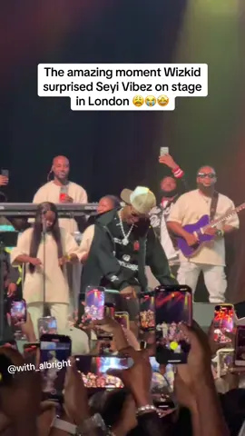 The amazing moment Wizkid surprised Seyi Vibez on stage in London 😩😭🤩 #wizkid #seyivibez #london #fyp  Seyi vibez and Wizkid in London 