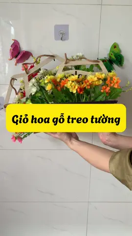 Giỏ hoa gỗ treo tường  #decor #trangtrinhacua #trangtrinha 