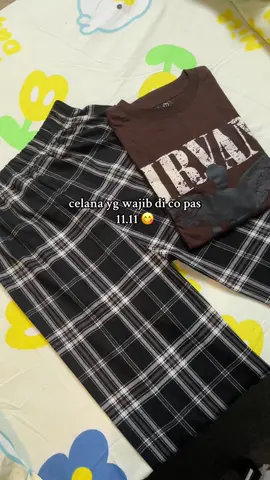 celananya cuma 30rb an brow #celanatartan #tartanpants #outfitideas #lazyoutfit #fyp 