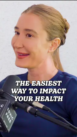 The Benefits of an Early Bed Time WILL Change Your Life ⏰⛅ In the latest episode of Toxic Free with KB, I sat down with Kayla Barnes-Lentz to discuss topics like overcoming chronic illness, biohacking challenges for women, prioritizing health on a budget, the impacts of EMFs, and much more. Kayla touches on the importance of going to bed early and the numerous life-changing benefits it provides. What do you think? The full episode is in my bio! 🔗 #earlybedtime #Morningperson #HealthTips #SleepTips #HealthPodcast #healthandwellness