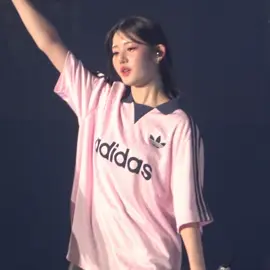 cr. czzn00 || indah banget kamu dek #Rora #babymonster #leedain 