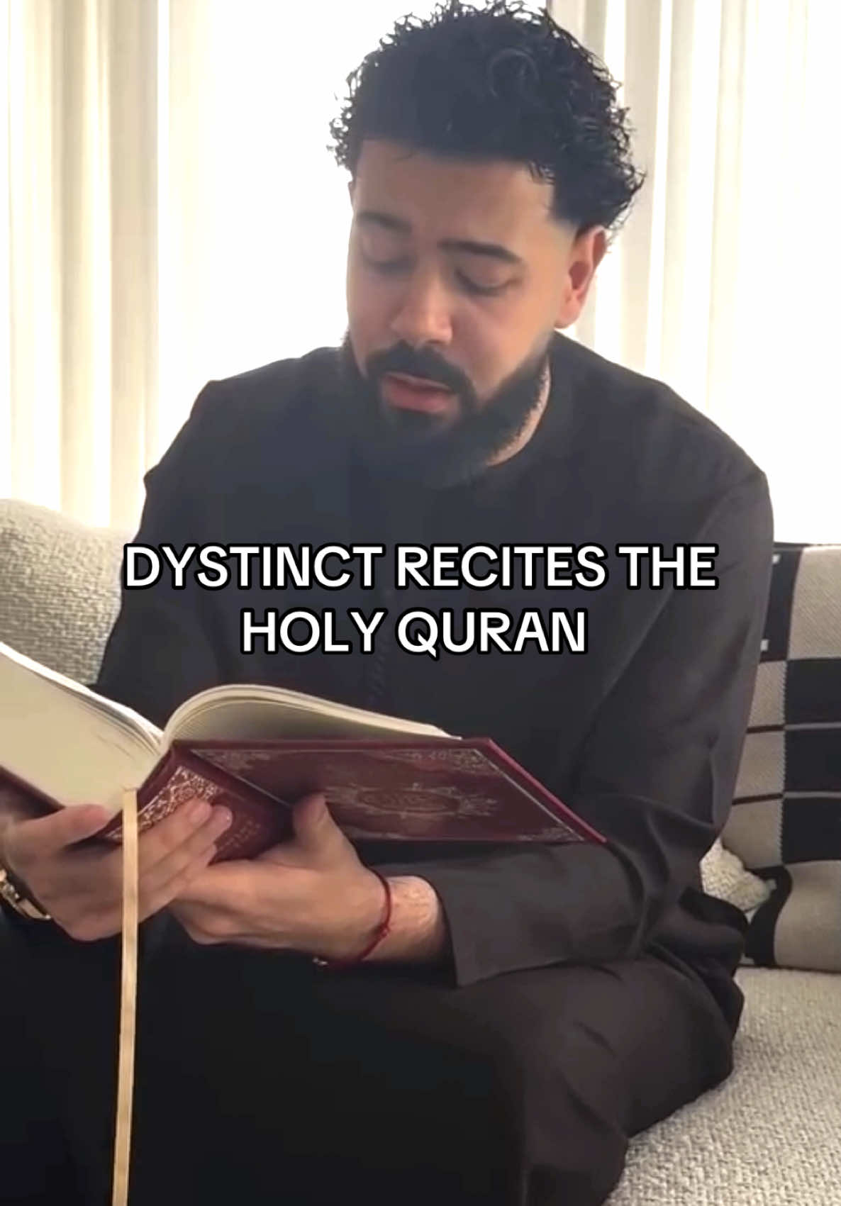 Tajweed lesson with sheikh Yassine @DYSTINCT recites the holy Quran, MASHALLAH 🤍 #DystinctFamilyy #dystinct #dystinctofficial #tajweed #quran #koran #recitation #recitationcoran #quranrecitation #rezitation #Ramadan #islam #ArabTikTok #islamic_video #fyp#keşfet #viral_video 