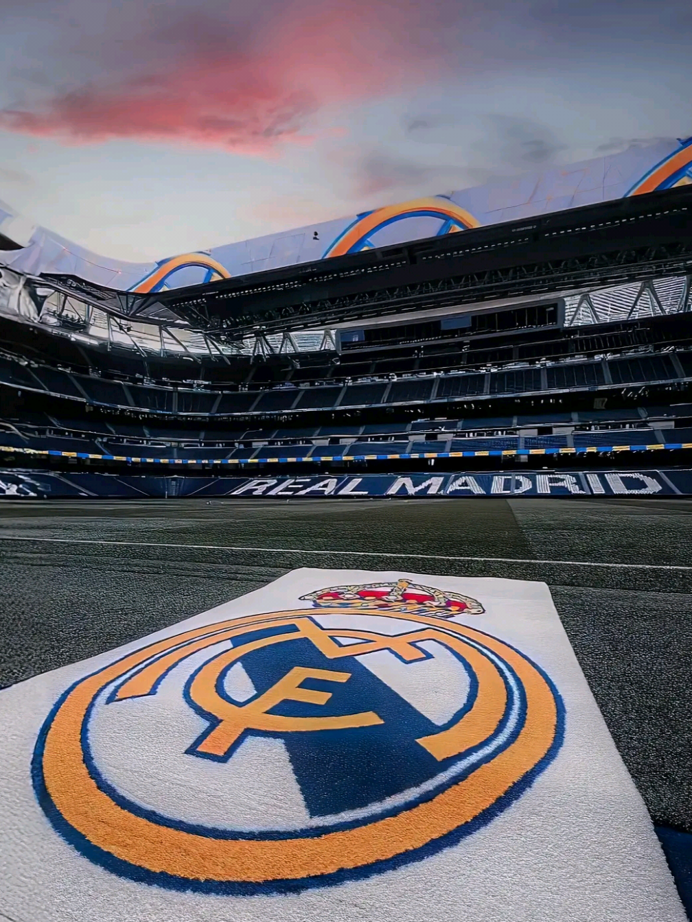 happy birthday best club in the worlds.  #realmadrid #halamadrid #madrid #madridista #madridismo #madrid🇪🇸#fyp #xybca #lewatberanda #moots?  @realmadrid 