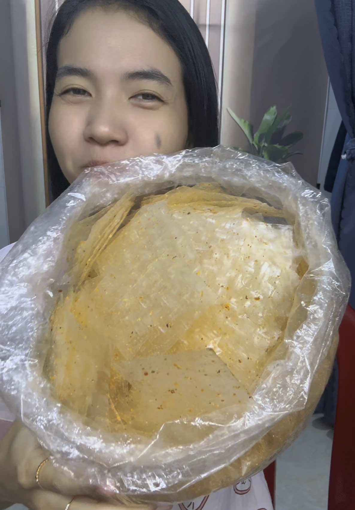 Mấy bà vô xem thử coi mua được giá bao nhiêu vậy#tudede195 #xuhuong #ancungtiktok #muckbang #banhtrangtron 