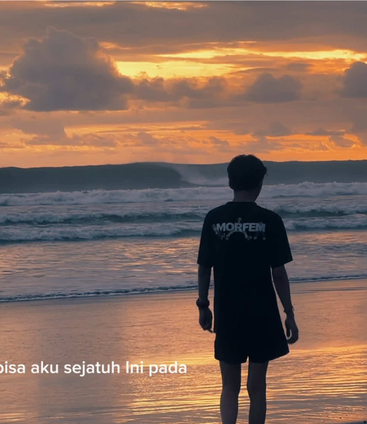 Adakah kesempatan ?? #fyp #foryoupage #pantai #sajakpuisi #sunset