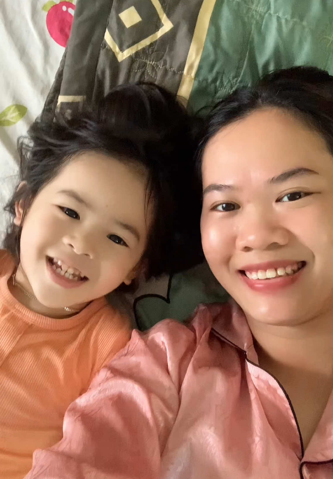 Bảo bối giúp mẹ an tâm khi con hoạt động dưới ánh mặt trời #Cetaphil #CetaphilSunKids #mevabe #chamconkhoahoc