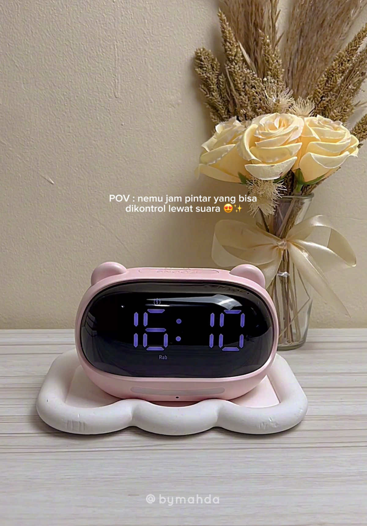Zaman makin canggih gini wajib punya jam pintar AI ini, nyalain AC, TV, tanyain jam, atur alarm, tinggal pake voice control saja 😍💯 Gaperlu ribet2 pake remote 😅 Ahh gemesss 💗 #nukismartalarm #nuki2 #rippleindonesia #hellonuki #jampintar 