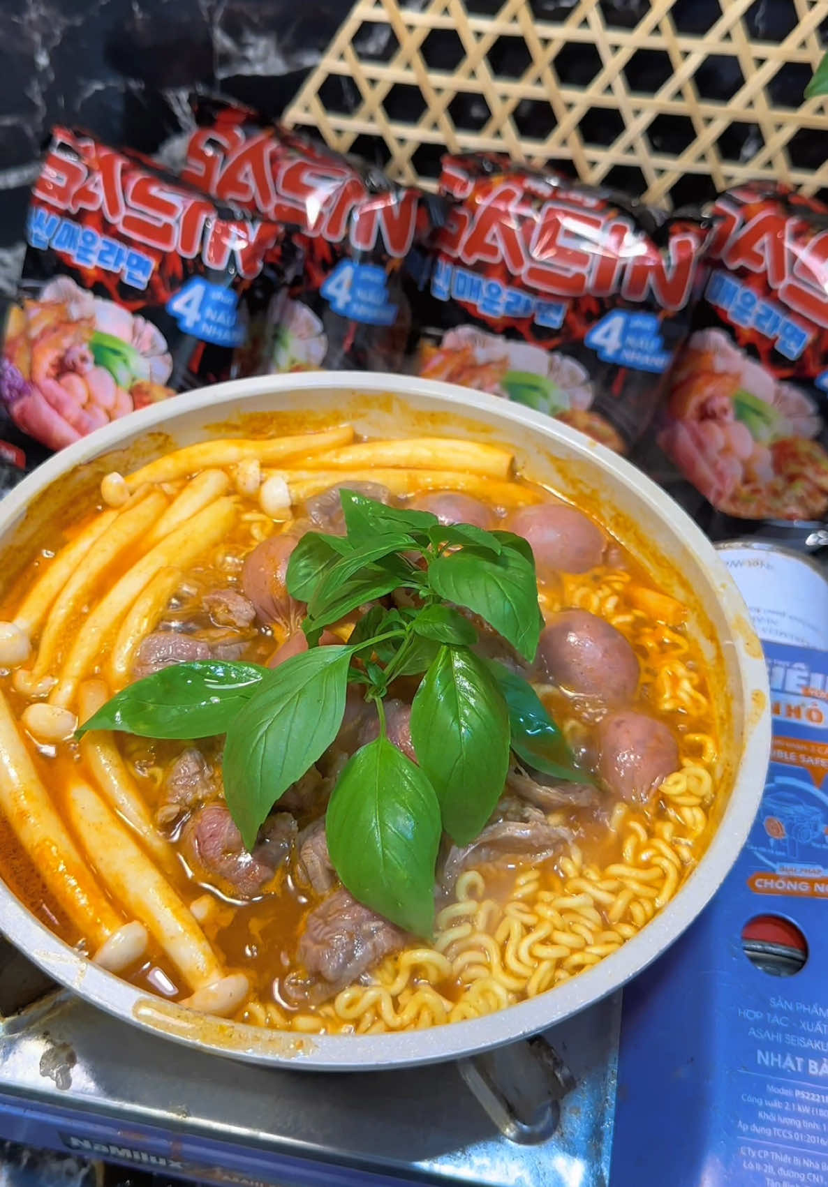Cái nồi mì cay nấu giữa đêm nó ngon hết sẩy #ancungtiktok #food #duyenoioi #anvat #reviewfood #micay #micaysasin 