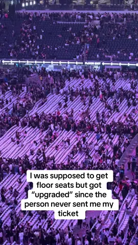 It’s not the first time I’ve had problems with stubhub :// I was genuinely so excited for floor seats as I’d never had floor before and this was the second concert I’ve ever been to #blackpink #kpop #blackpinkconcert #fypシ゚viral #fypシ 