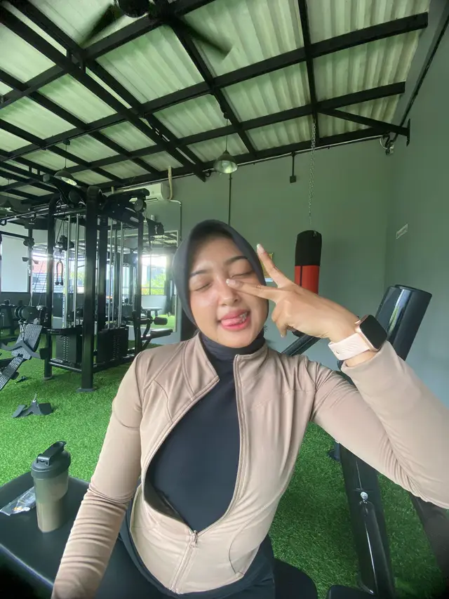 Melawan malas memang berat😭