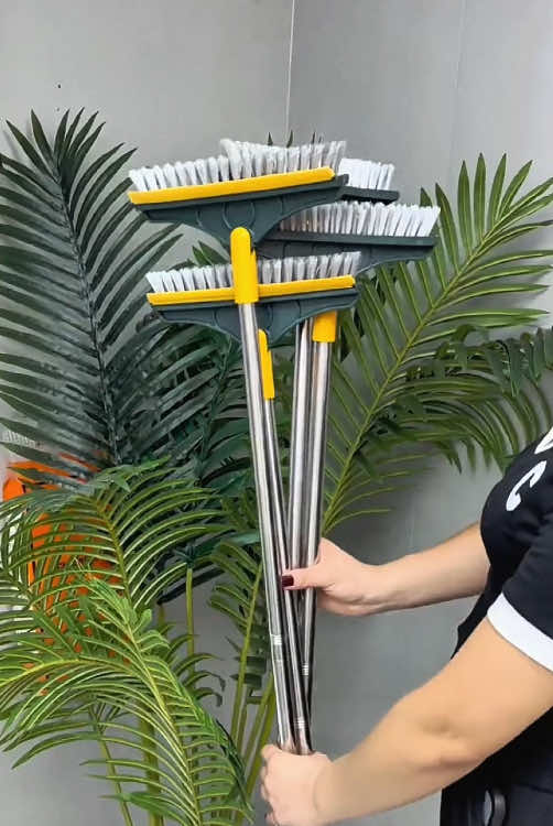 Essaescova3em1ésimplesmente fantástica! comelavocêvarre, lava,secaeaindaalcançaoscantinhosmaisdifíceis#utilidadesdomesticas #utilidades#casa #faxina#TikTokshopbacktoschool 