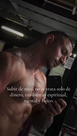 Prime on.  #GymLife #gymmotivation #bodybulding #pazmental 