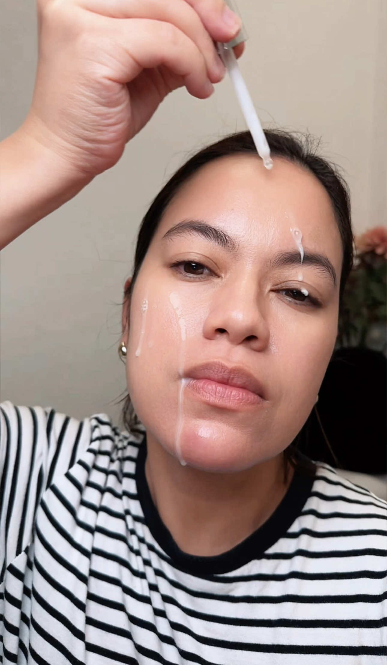 You don’t see the part where I accidentally blinked serum into my eye mid-reel. But like they say, the glow..errr, the show, must go on 🤭 #skincareroutine #behindthescenes #beautycontent #relateable #fail 