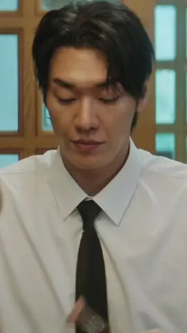 He's insanely hot 🫦🔥#james#kimyoungkwang #walkingonthinice 