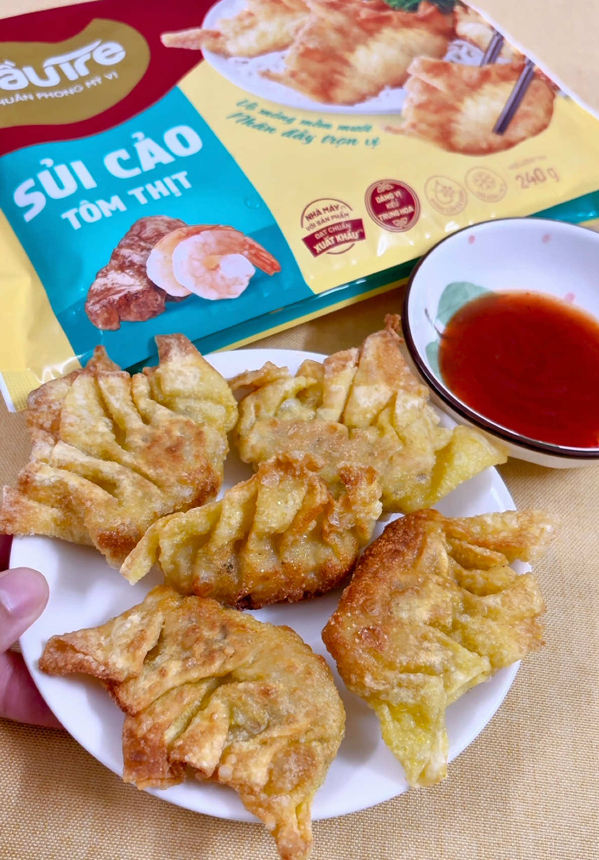 Sủi Cảo tôm thịt chiên kiểu Trung Hoa giòn rụm #cjfoods #cautre #suicao #suicaocautre #suicaotomthit 