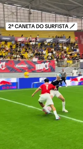 SURFISTA JOGA BEM? #futebol #humor #viral 