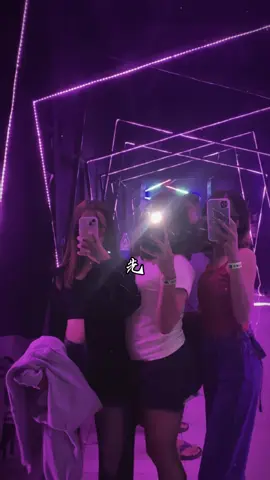 Bar date🖤🔛#fypシ゚viral #tiktoktrend #mawlamyineglowbar #photography @Thin @Vira💕 