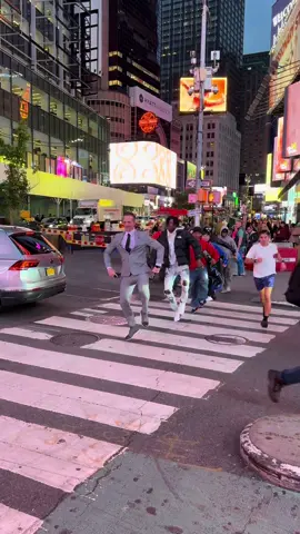 Happy New Year! This was most viral video of 2025 with over 80 million views 😱 #happynewyear #happynewyears #2026 #2025 #nyc 