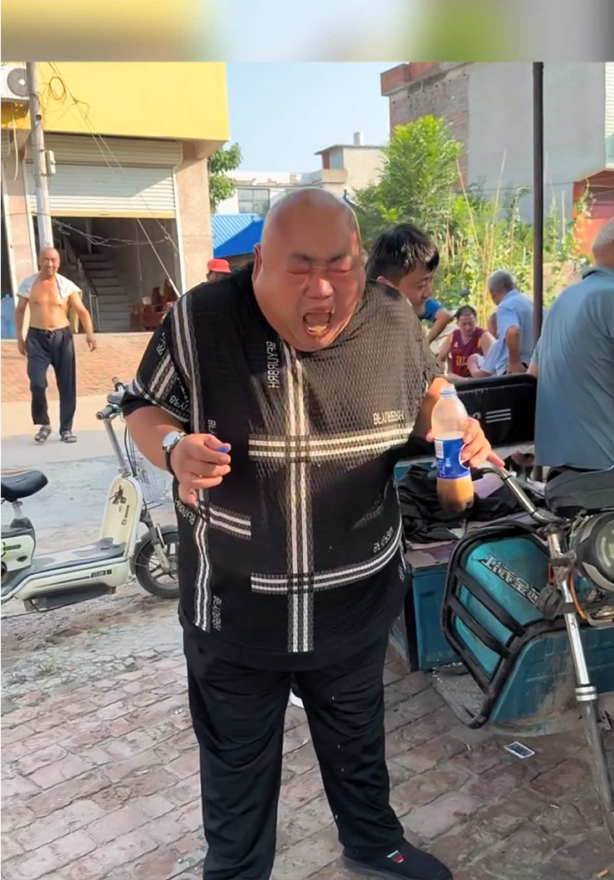 Chinese Prank Videos😂🤣#funnyclips #prankvideo #foryoupagе #fyp #viral 