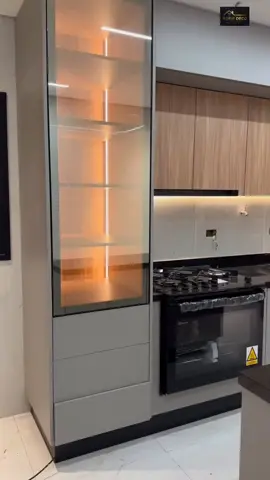 Transformez votre espace avec nos cuisines modernes et élégantes. Design, qualité et style réunis dans un seul projet. Alors, prêts à donner vie à la cuisine de vos rêves ?  N'hésitez pas à nous contacter dès maintenant : 📧 normdeco78@gmail.com 📞 +2250799999942 🌐 www.norm-deco.com #pourtoi #fyp #tiktokafrique🇹🇬🇨🇩🇨🇮🇧🇯🇬🇦🇨🇲🇬🇦🌍 