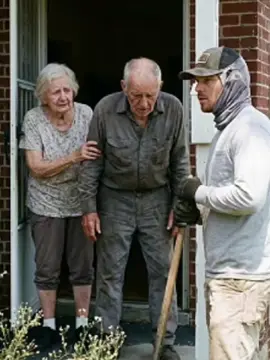 SHe REFUSED Help and SLAMMED the Door… But One Word Changed Everything #lawncare #lawnmower #mowing  #cleaninggardenl