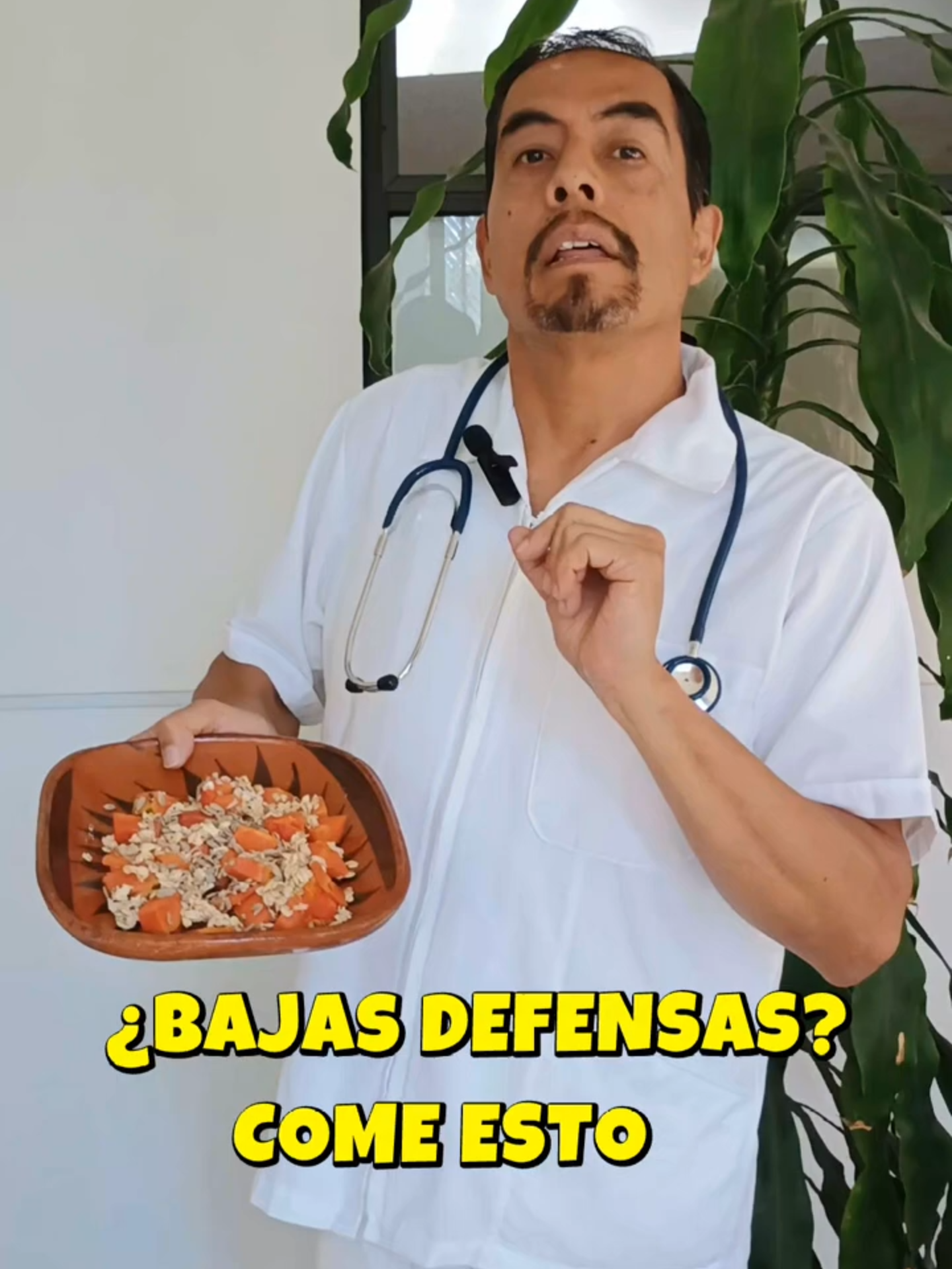 Snack que fortalece tu inmunidad 💪 Este snack natural combina ingredientes para fortalecer tu sistema inmunológico, que contribuyen a tus defensas naturales de forma práctica y deliciosa. 💪🌿 Recuerda que si te apoya lo que aporto puedes agradecerlo Dandole LIKE al video. 💚 Este contenido está basado en naturopatía, medicina tradicional mexicana y salud integral para ayudarte a cuidar tu bienestar de forma natural. Aviso Legal: La información contenida en este video es únicamente con fines educativos e informativos y No constituye asesoramiento médico, diagnóstico ni tratamiento. Es recomendable que el uso de las terapias alternativas y la medicina tradicional mexicana deben ser supervisados por un profesional de la salud. Email de contacto: sabiduriaysalud@hotmail.com #salud #natural #snack #parati #fyp