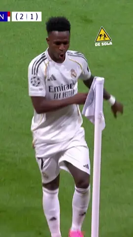 Dança vini baila vini jr 🕺🏽🕺🏽#vinijr ##realmadrid #bailavinijr 