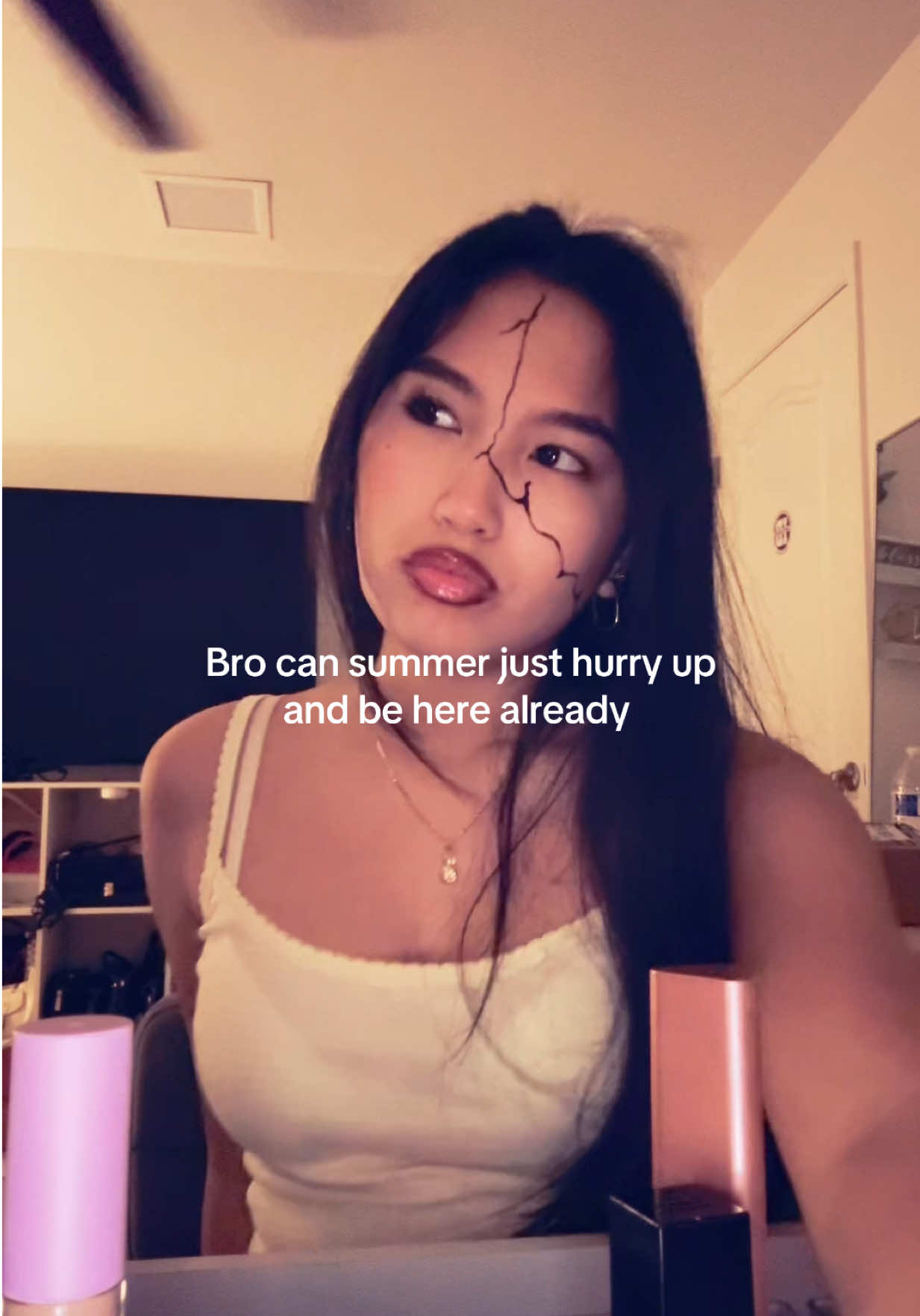 Pls summer I need to go tanning🙏#fyp #Summer #summerlooks #lipsync #summerbreak 