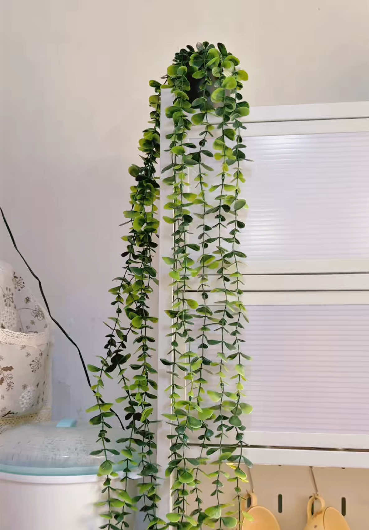 parang plantita na pero artificial hanging plant lang pala🤣 #hangingplant #artificialplants  #homedecor 