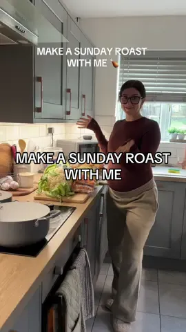 it’s not quite top 10 in the UK but what about top 100???@Megan 🍋 #cooking #sundayroast #roastdinner #homemade #cookingathome 
