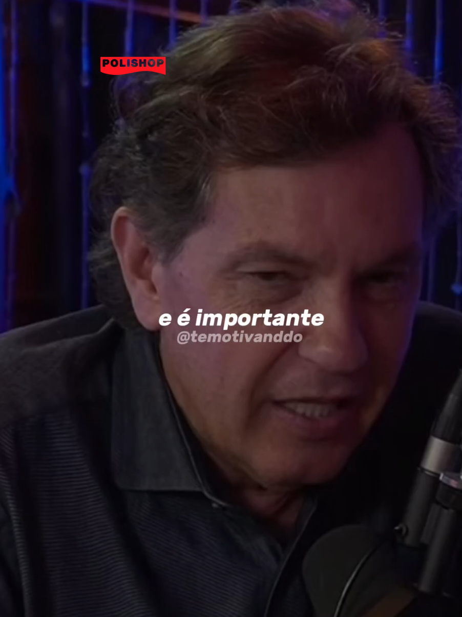@João Appolinário | Tenha um propósito na sua vida, mesmo que não mude o mundo inteiro, mude a vida das pessoas que estão ao seu redor. Nem todo propósito precisa ser grandioso aos olhos do mundo, às vezes ele começa no simples, no cuidado, na presença e nas pequenas atitudes do dia a dia. Você não precisa alcançar milhões para fazer diferença. Uma palavra, um gesto, uma ajuda no momento certo pode transformar o dia — e até a vida — de alguém. Propósito é sobre impacto, não sobre tamanho. E quando você vive com intenção, naturalmente deixa marcas positivas por onde passa ✨ #reflexao #motivação #clipfyleague #appolinarioclipfy #joaoappolinario 